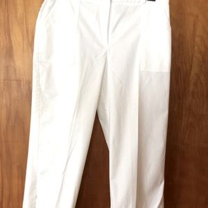 Norton Studio 12P capris. Excellent condition, front pockets, cotton & Spandex.